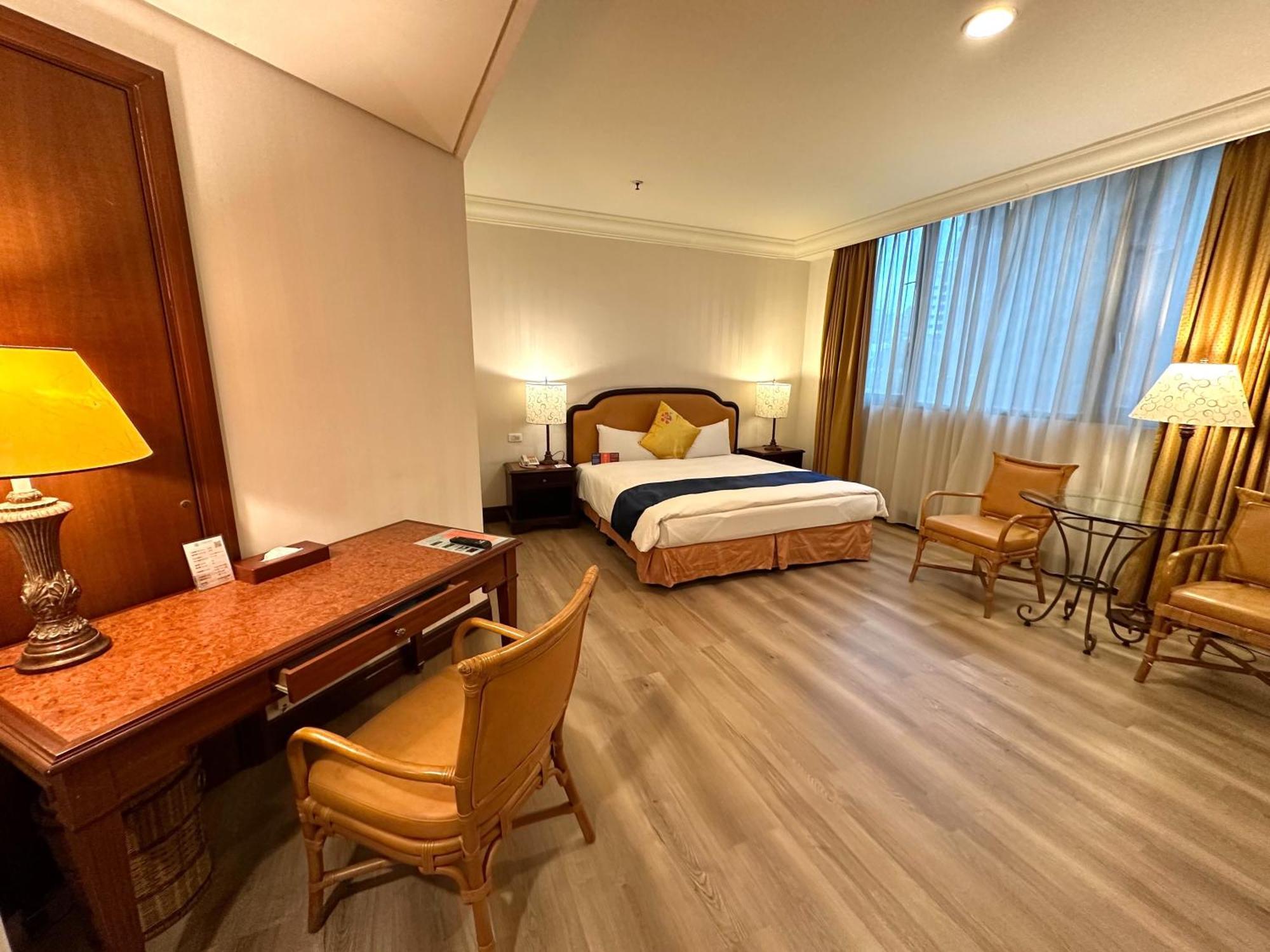 Wei-Yat Grand Hotel Tainan Exterior foto