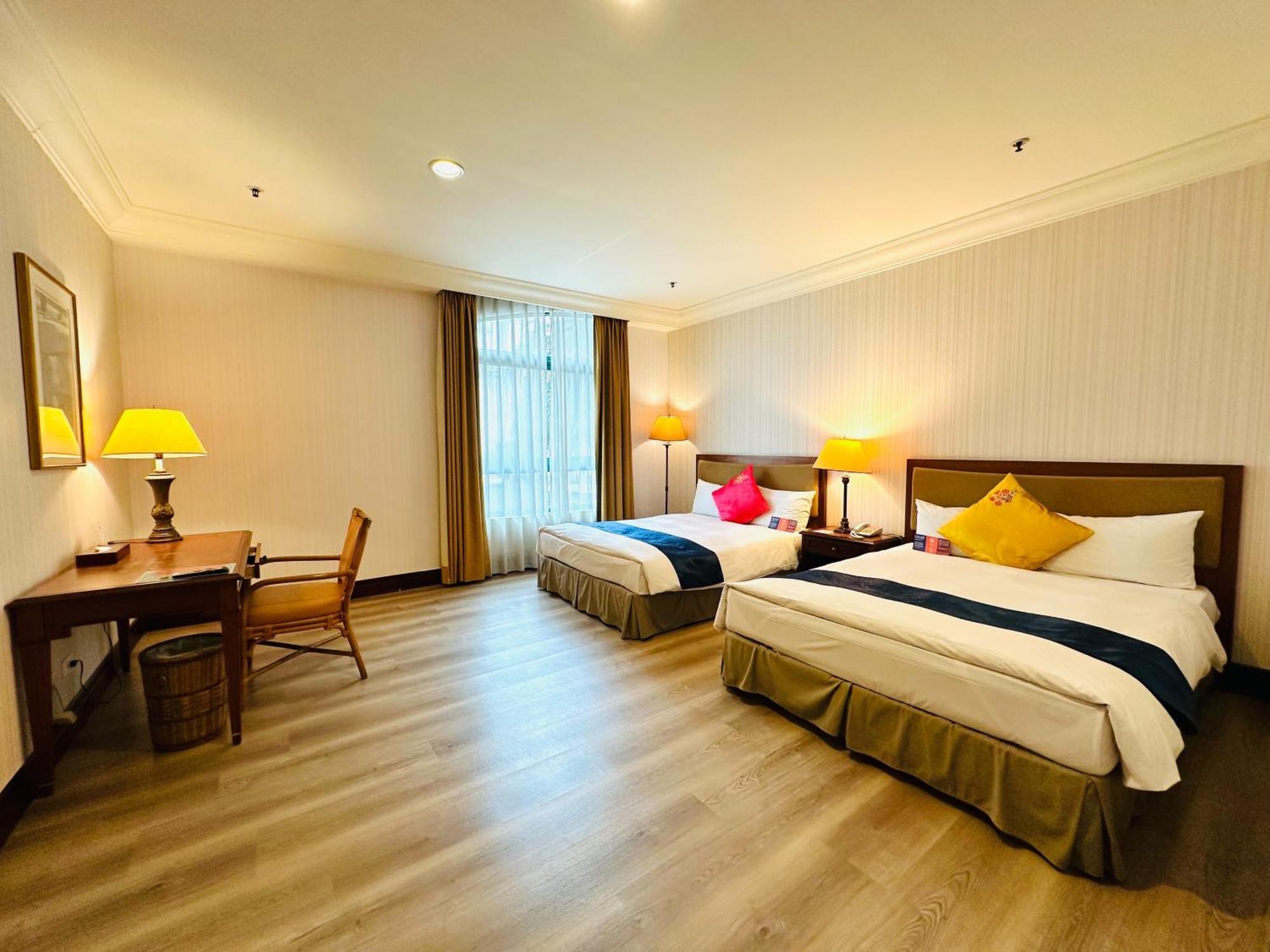 Wei-Yat Grand Hotel Tainan Exterior foto