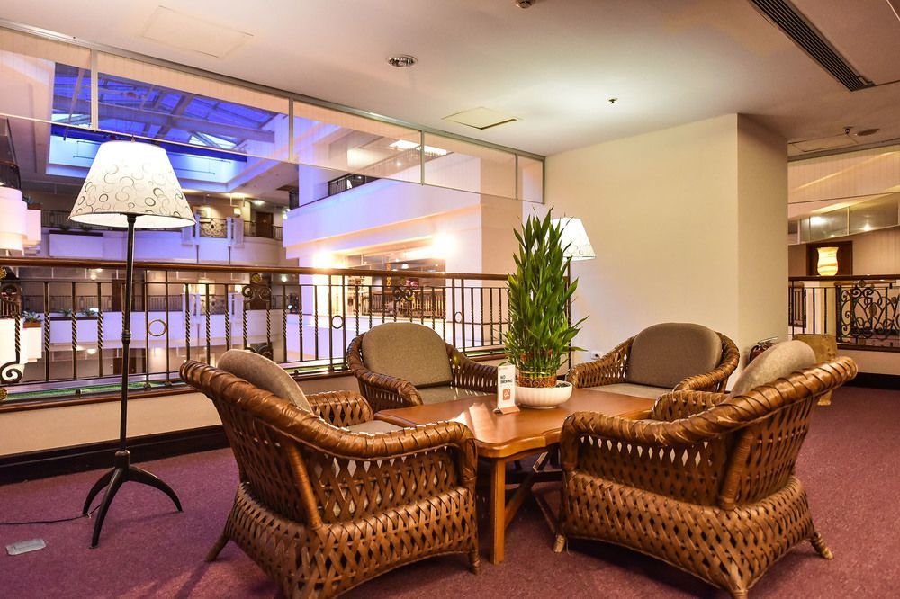 Wei-Yat Grand Hotel Tainan Exterior foto