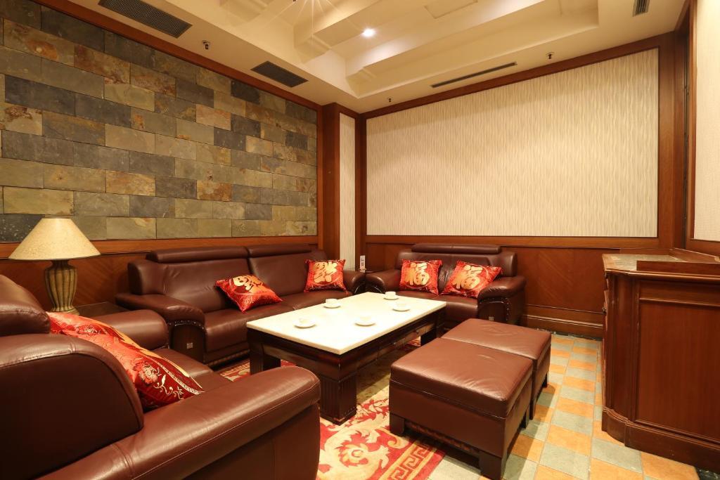 Wei-Yat Grand Hotel Tainan Exterior foto